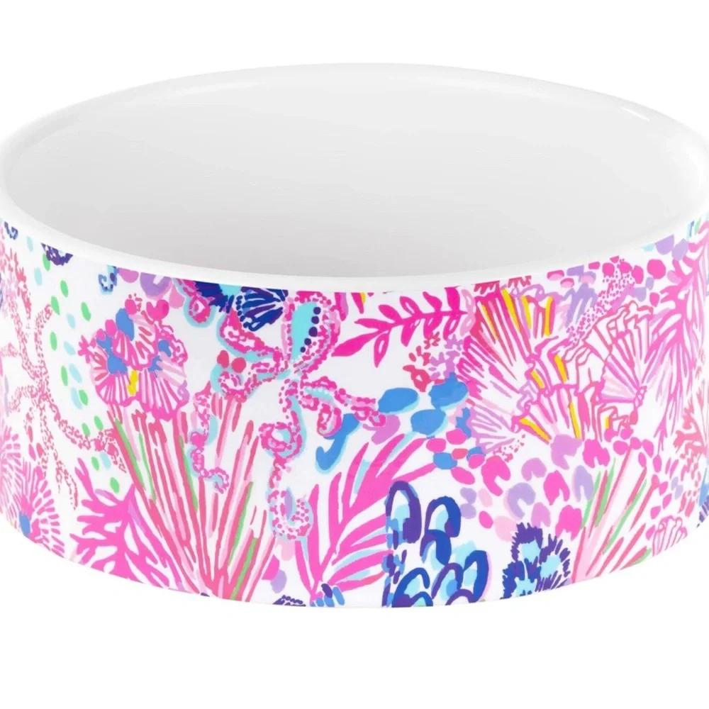 Lilly Pulitzer dog bowls leash collar and dog waste bag carrier set NEW IN BOX!
